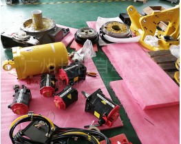 發(fā)那科機器人R-2000iC本體拆機件銷售：電機、減速器、平衡缸……