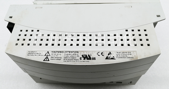 庫卡C2伺服驅動器KSD1-64 00-105-414(0072) 庫卡C2伺服驅動器KSD1-64 00-105-414(0072)