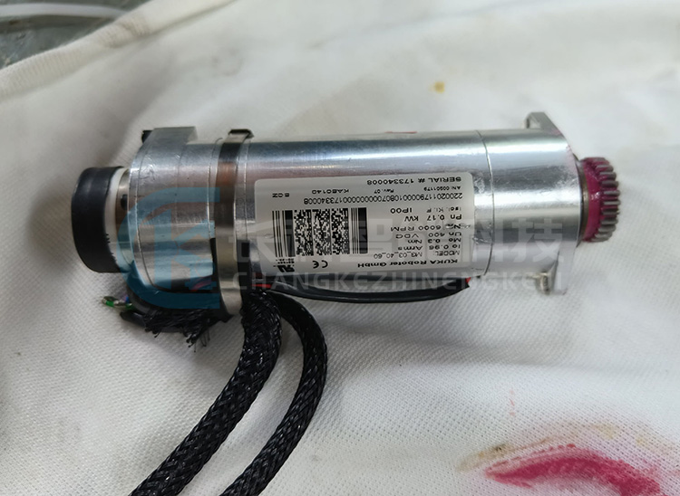 庫卡機(jī)器人KR 6 R900 sixx C異響維修