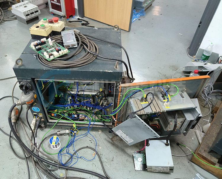 KUKA庫卡機(jī)器人KR C4 smallsize控制柜維修